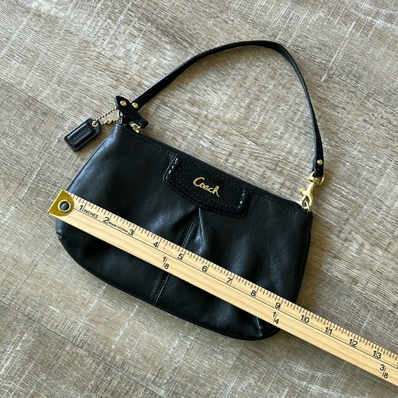 Coach Authentic Black Leather Wristlet Clutch gold hardware classic clean!! - Picture 6 of 12